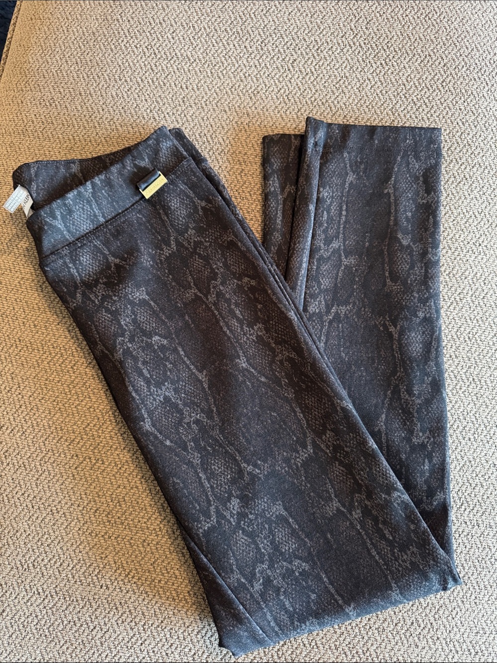 Like-New Calvin Klein Dark Gray Snake-Print Women’s Jeans